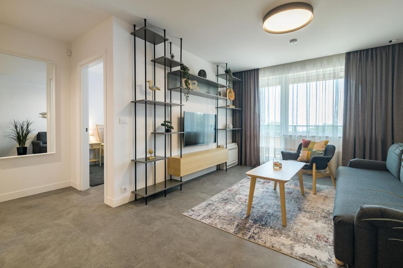 Nobile Apartment - Coral Residence Complex With Parking & Pool Várna Kültér fotó
