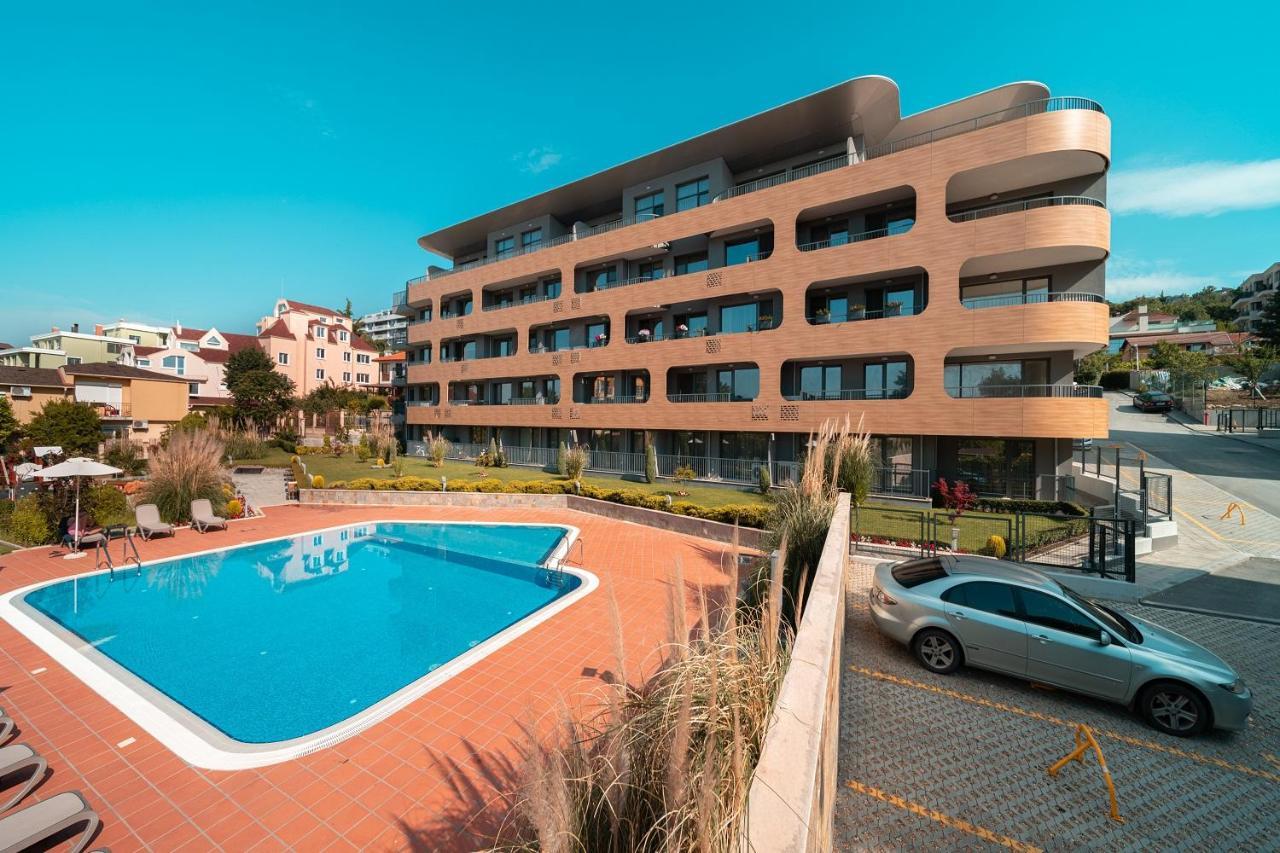 Nobile Apartment - Coral Residence Complex With Parking & Pool Várna Kültér fotó