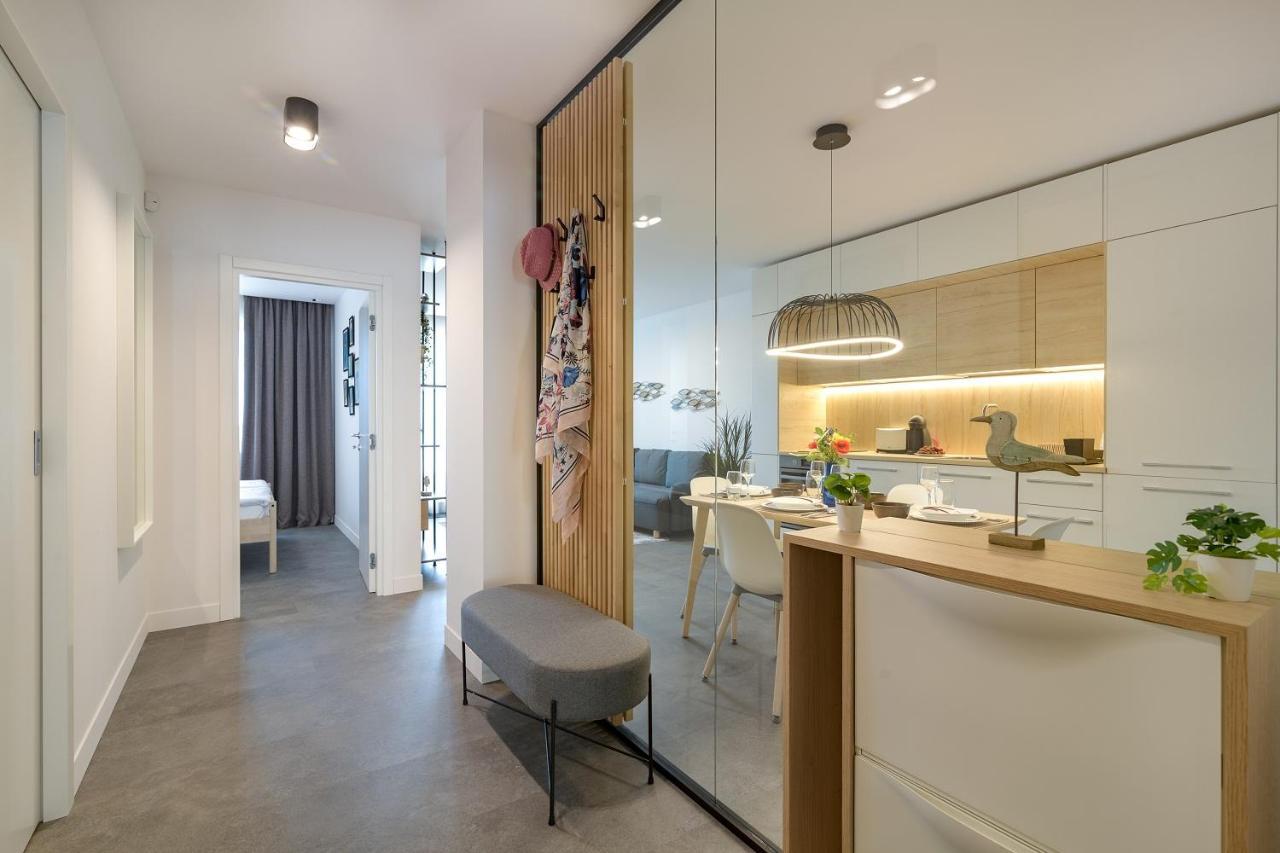 Nobile Apartment - Coral Residence Complex With Parking & Pool Várna Kültér fotó